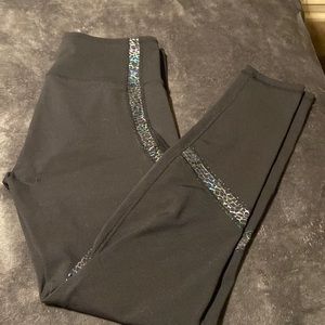 Zyia Brilliance snake swirl leggings